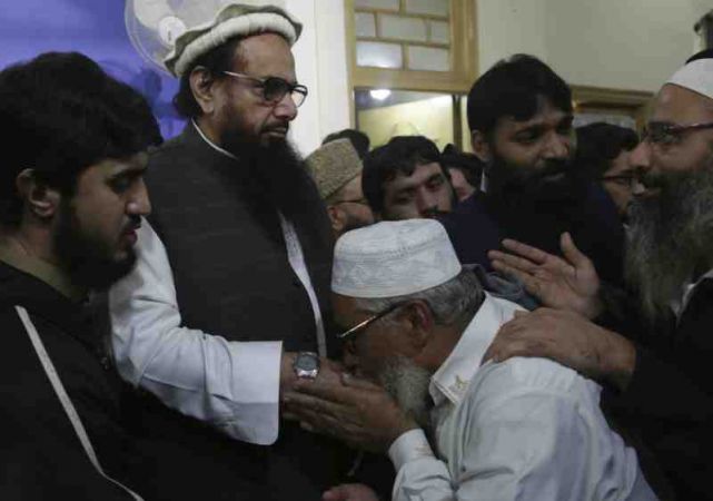 Hafiz Saeed addressed, Nawaz Sharif punished for betrayal with Kashmiris, seeking 'friendship' with India: