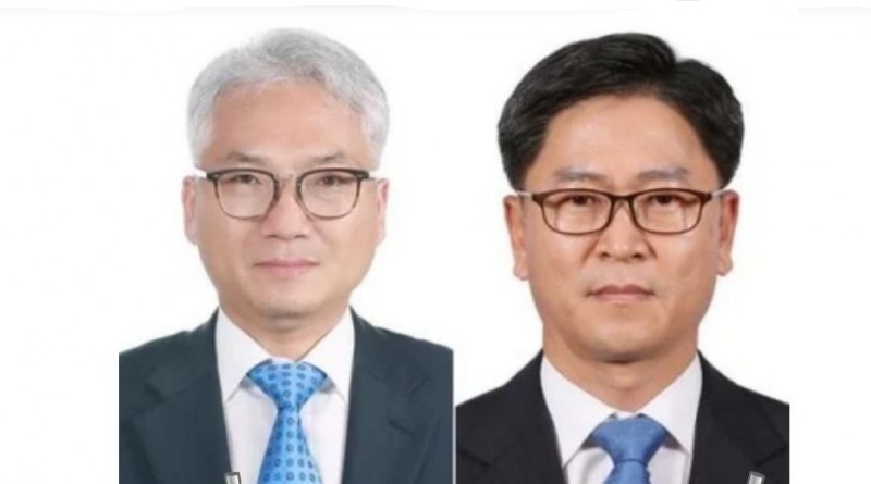 Moon Jae-in appoints two deputy directors of spy agency