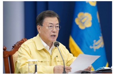 दक्षिण कोरिया: बढ़ते संक्रमण के बीच मून जे-इन ने नियमों में और ढील देने को कहा है
