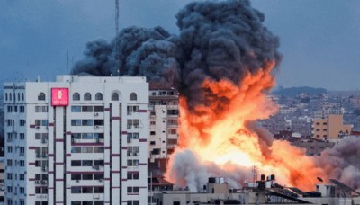 Intense Conflict Between Israeli Forces and Hamas Claims Over 500 Lives, Sparks International Concern