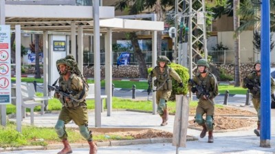 Israel Mobilizes 300,000 Reservists in Offensive Response to Hamas Attacks