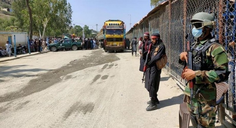 Pakistan-Afghan Torkham border reopens for pedestrian movement