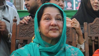 Nawaz Sharif’s wife passes away in London, husband and daughter are behind the bars