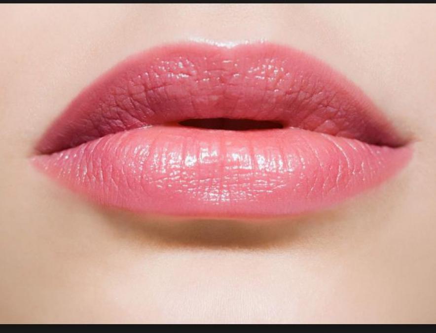 Easy and effective Homemade Beauty tips to get beautiful Pink lips...