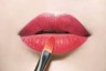 Keep these things in mind while applying lipstick, you will get a smooth look