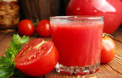 Tomato is the magical ingredient for skin and hair