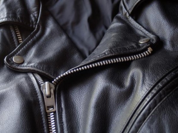 How to clean 2025 leather jacket in hindi