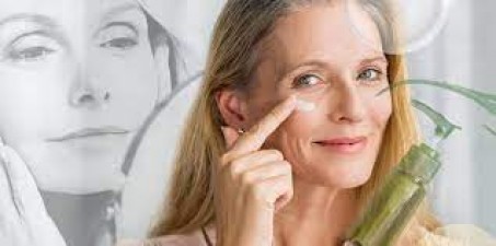 Age is visible on your face and skin is becoming dull, then eat these 5 things, you will start looking young again