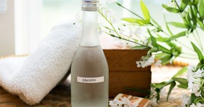 Glycerin removes hair dryness