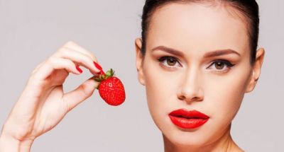 Strawberries keep your skin young in winter