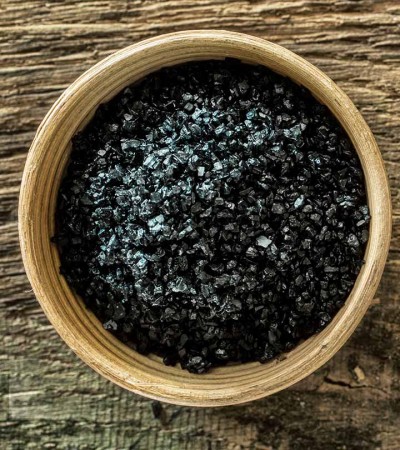 Know the health benefits of black salt for skin and hair
