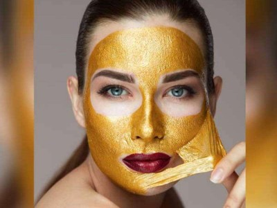 If you want golden glow on your face then do not apply gold facial with this face pack, your face will glow instantly