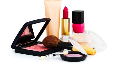 Make-up products have bad effect on mental health