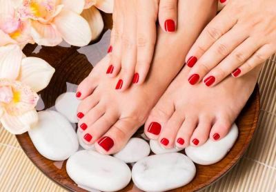 10 Tips to keep your nails healthy