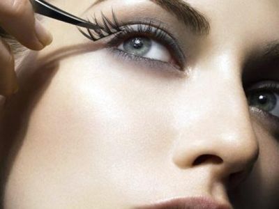 2 Methods to clean your fake eyelashes