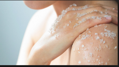DIY bathing scrub for the body with an exfoliating agent and make skin soft and smooth