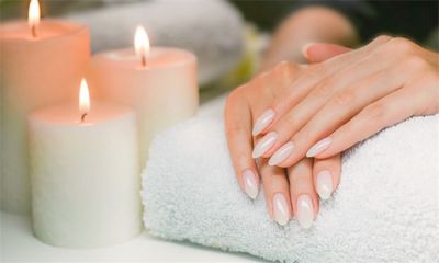 ADOPT CANDLE THERAPY IN WINTER, MAKE HANDS AND FEET BEAUTIFUL