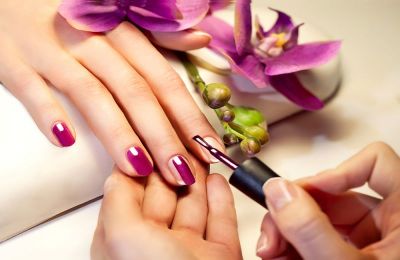 How to manicure at your home quickly - Here is soution