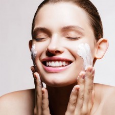 चेहरे की त्वचा के लिए रामबाण है बेकिंग सोडा, ऐसे करें इस्तेमाल