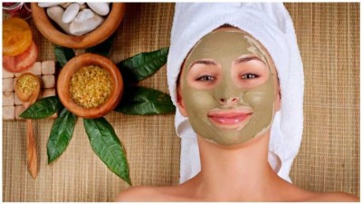 If oily skin has troubled you, then apply these 3 things mixed with multani mitti