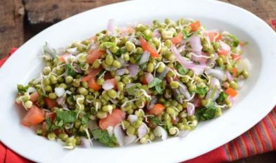 Try this Chaat of nourishing sprout moong dal