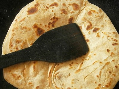 Which is Better: Cooking Chapati on a Tawa or Over an Open Flame?