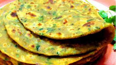 Prepare and feed delicious fenugreek paratha to your family during winter season.