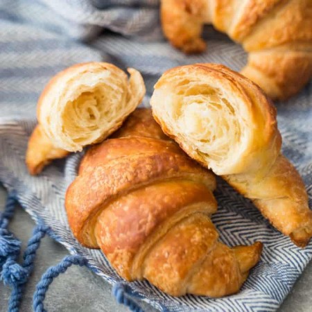 Recipe to make delicious croissants at home | NewsTrack English 1