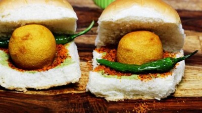 If you want to taste Mumbai's Vada Pav at home, then try this recipe
