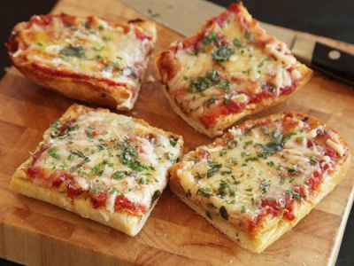 Recipe of mouth watering Bread Pizza