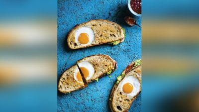 Get bored of regular egg-bread? Try this Egg-Bread-Toast