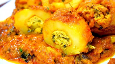 This time make tasty Shahi Bharwan Dum Aloo, after eating it you will say wow, learn to make it