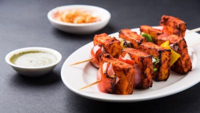Amritsari Paneer Tikka Masala will add spice to your starter