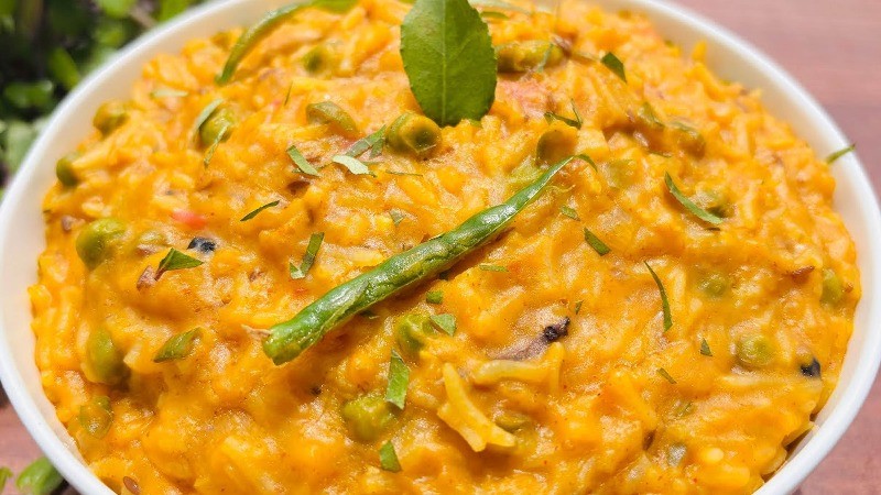 Love white rice? Pack it with proteins and fiber with this nutritional Khichdi!
