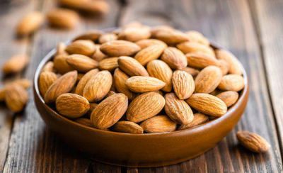 Reasons why to avoid eating raw almond in summer