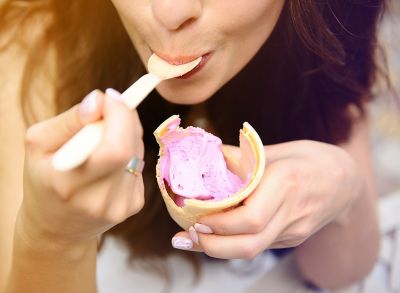 Is it bad to 2025 eat ice cream before bed