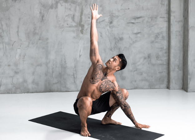 7 Asanas for Desk Yoga to Improve Posture and Reduce Desk Strain