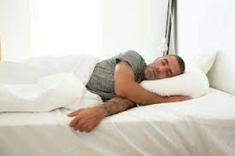 नींद पूरी न होने से हो सकती है शरीर को कई परेशानियां