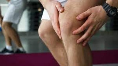 Want to get relief from knee pain, you will get relief by adopting these remedies