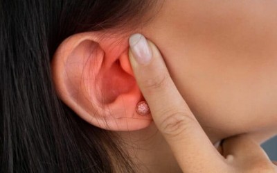 Identifying Harmful Habits Affecting Your Ears: Take Immediate Action for Change
