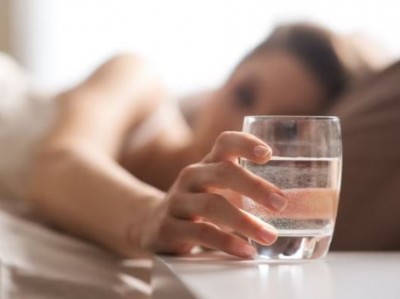 Drink a glass of lukewarm water before sleeping at night, you will get benefits within a week