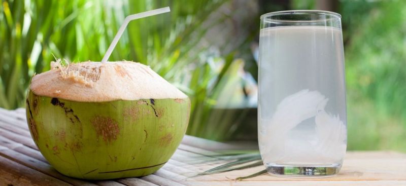 Six amazing health benefits of consuming coconut water