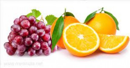 What is more beneficial between grapes and oranges?