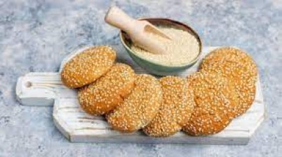 From bones to hair, sesame and jaggery provide these amazing benefits
