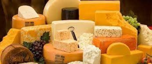 If you also eat raw cheese daily, then know what effect it has on your health?