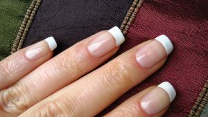 Check it out, your nails are sending signal to you !
