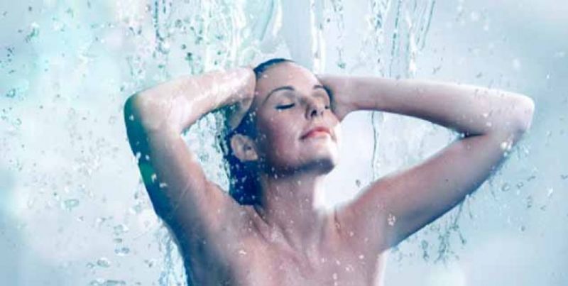 There are many benefits of bathing with cold water