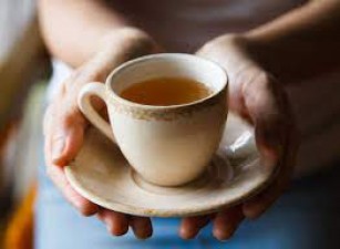 Does drinking too much tea cause weight gain, know what health experts say?