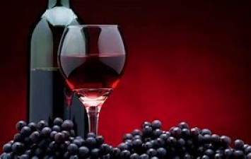 रेड वाइन के जानिए फायदे और नुकसान