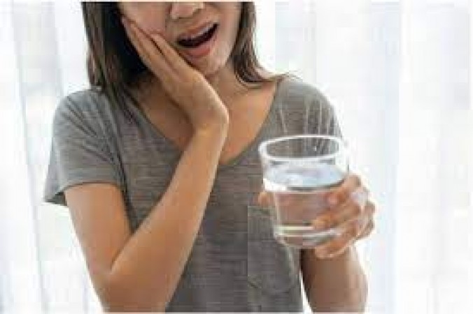 क्या ठंडा पानी पीना सेहत के लिए हानिकारक हो सकता है? विशेषज्ञ की सलाह जानें